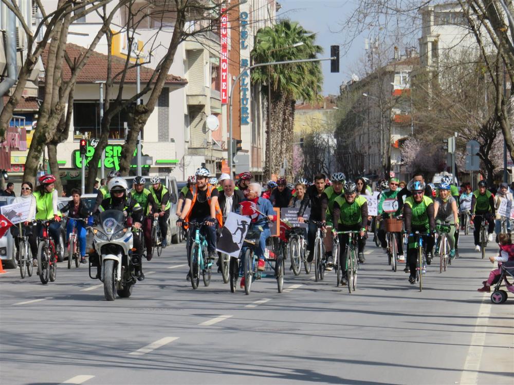 Dünya Kadınlar Günü Bisiklet Turu (7).jpg